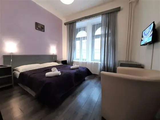 Standard Tek Büyük Yataklı Oda