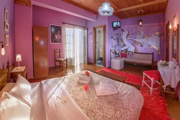 Tek Büyük Yataklı Oda