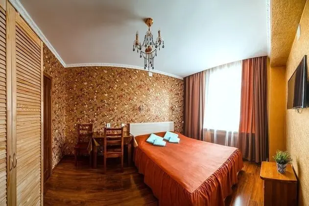 Basic Tek Büyük Yataklı Oda
