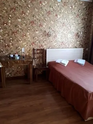 Basic Tek Büyük Yataklı Oda