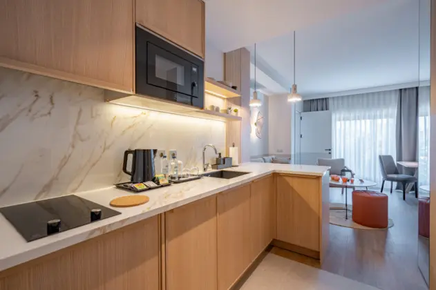 2+1 Apart Daire, Sokak Manzaralı