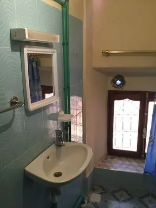 Büyük Yataklı Tek Kişilik Oda