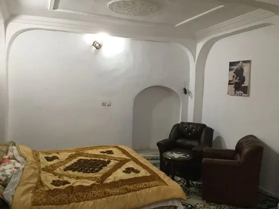 Traditional Büyük Yataklı Tek Kişilik Oda