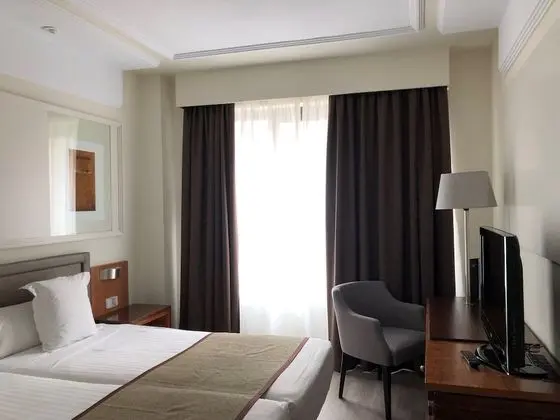 Tek Kişilik Oda, Veranda, Avlu Manzaralı