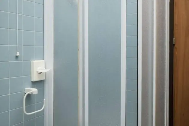 Basic Tek Büyük Yataklı Oda