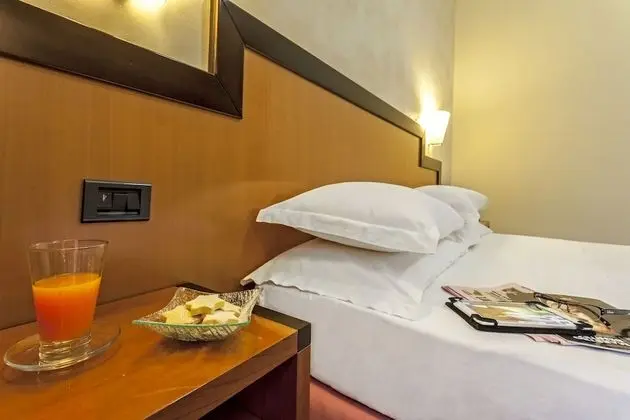 Comfort Tek Büyük Yataklı Oda