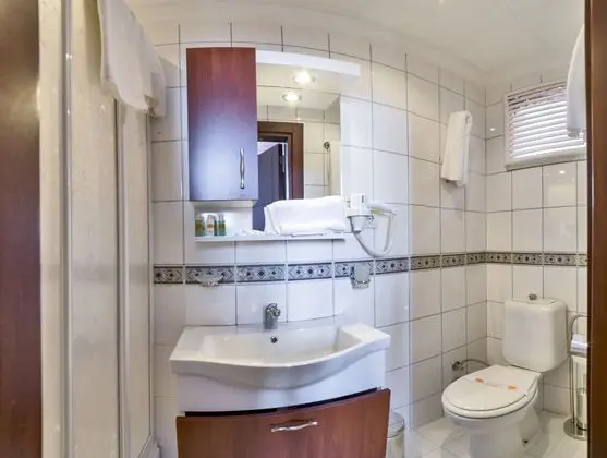 Standard Triple Oda Balkonlu
