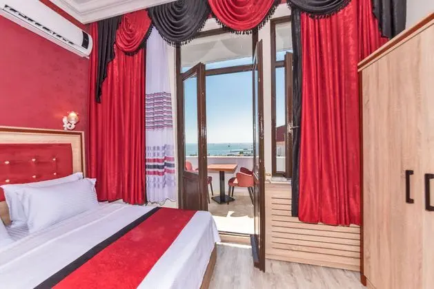 Üçlü Sea View With Balcony