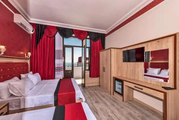 Üçlü Sea View With Balcony