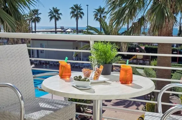 Deluxe Üç Kişilik Oda (2 adults+ 1 child)