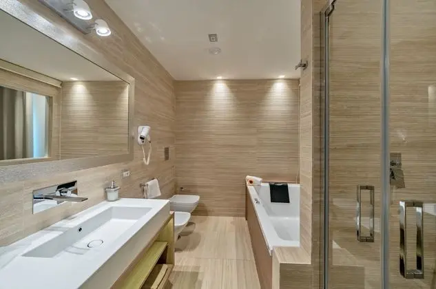 Süit, 2 Yatak Odası (2 adults + 1 child)