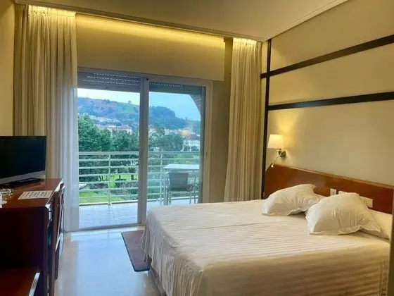 Tek Büyük Yataklı Oda, Balkon