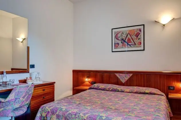 Standard Tek Büyük Yataklı Oda (Terrazze)