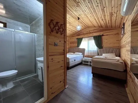 Geniş Standart Oda, Bahçe Manzaralı