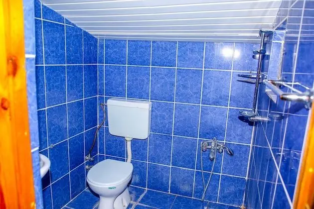 Büyük Yataklı Tek Kişilik Oda