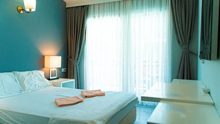 Deluxe,Havuz Manzaralı