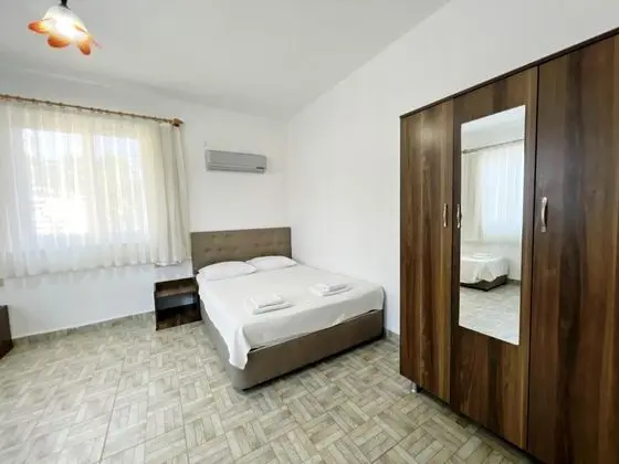 Standart Geniş Oda, Havuz veya Bahçe Manzaralı, Bahçe Katı