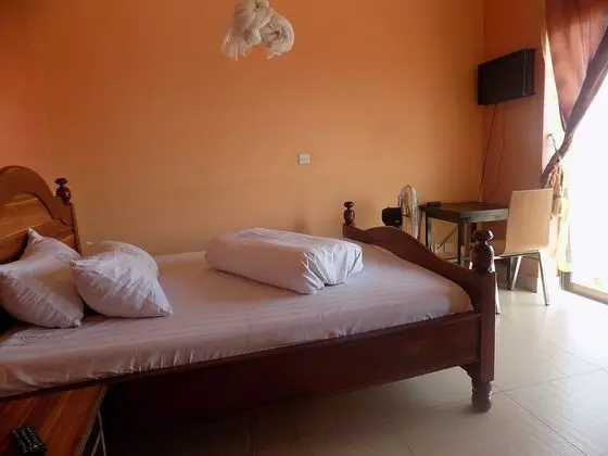Tek Büyük Yataklı Oda, Balkon