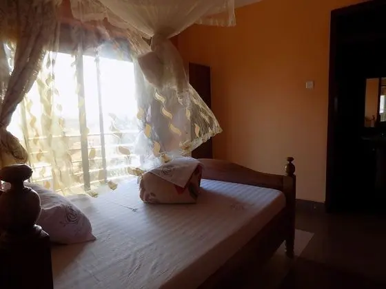 Tek Büyük Yataklı Oda, Balkon