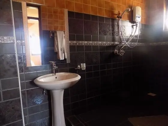 Tek Büyük Yataklı Oda, Balkon