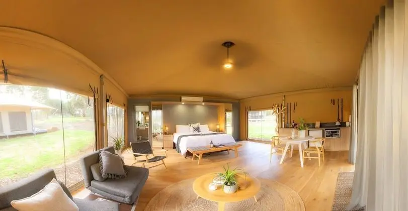 Luxury Kulübe, 1 Yatak Odası, Kısmi Göl Manzaralı, Bahçeli