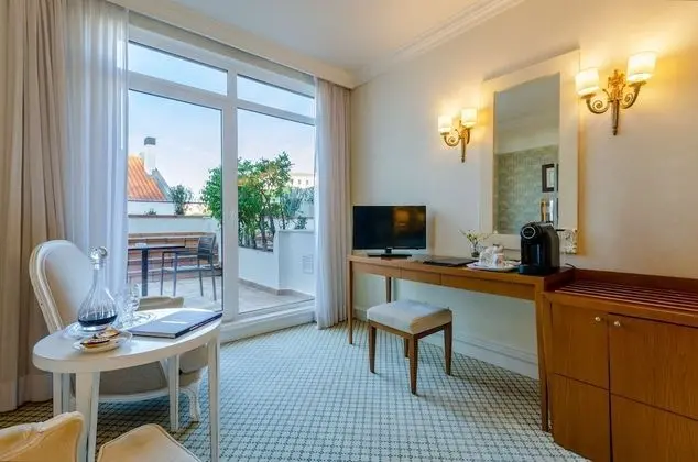 Superior Tek Büyük Yataklı Oda, Balkon