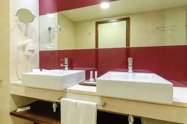 Standard Tek Büyük veya İki Ayrı Yataklı Oda