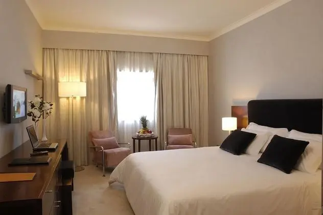 Tek Büyük veya İki Ayrı Yataklı Oda (2 adults + 1 child)