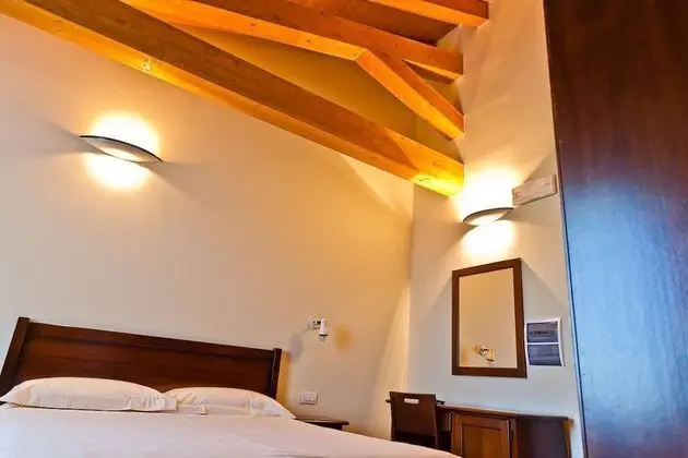 Tek Büyük Yataklı Oda, Balkon