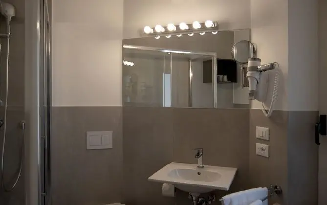 Tek Büyük veya İki Ayrı Yataklı Oda