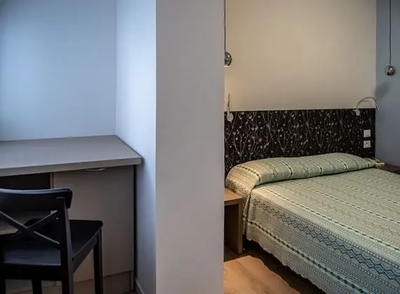 Tek Büyük Yataklı Oda