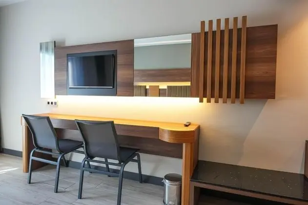 Deluxe Comfort Oda, Havuz Manzaralı, Balkonlu