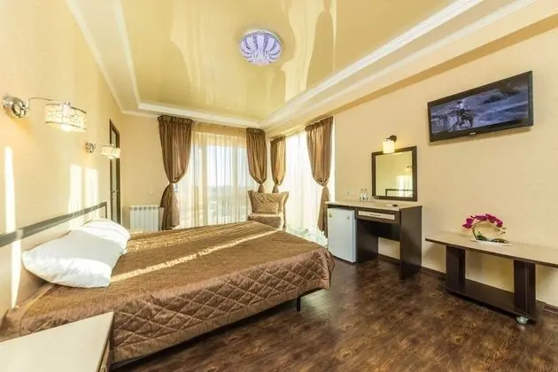 Tek Büyük veya İki Ayrı Yataklı Oda, Balkon