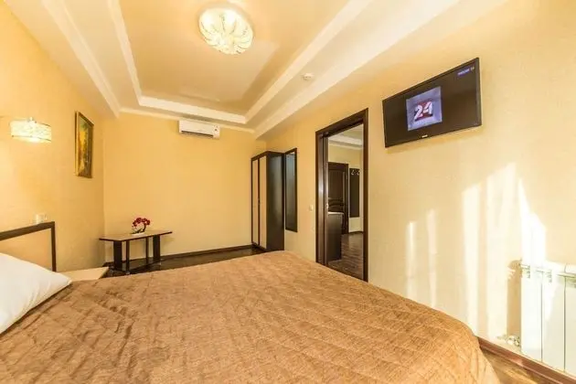 Tek Büyük veya İki Ayrı Yataklı Oda, Balkon
