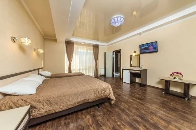 Tek Büyük veya İki Ayrı Yataklı Oda, Balkon