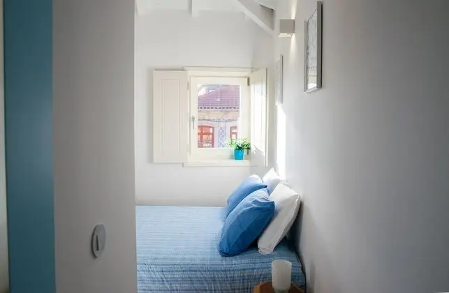 Studio with River View (Top)