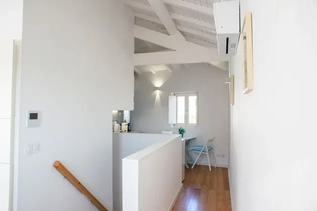 Studio with River View (Top)