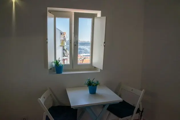 Studio with River View (Top)