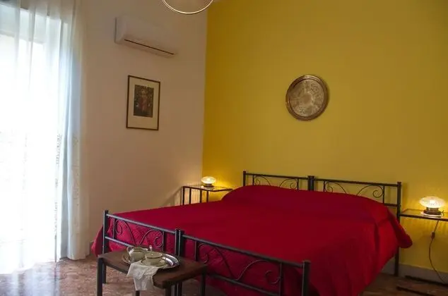 Tek Büyük veya İki Ayrı Yataklı Oda, Şehir Manzaralı