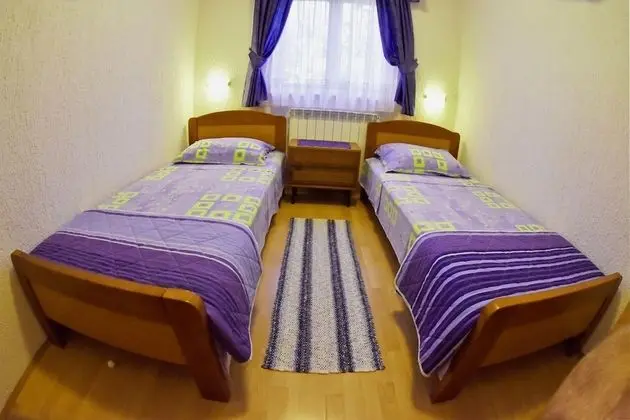 Apart Daire, Teras, Zemin Kat (Number 1)