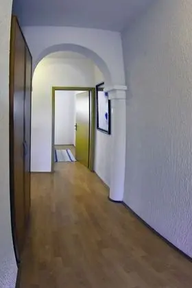 Apart Daire, Teras, Zemin Kat (Number 1)