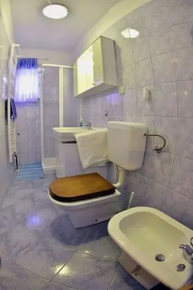 Apart Daire, Teras, Zemin Kat (Number 1)