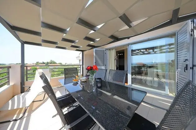 Apart Daire, Deniz Manzaralı