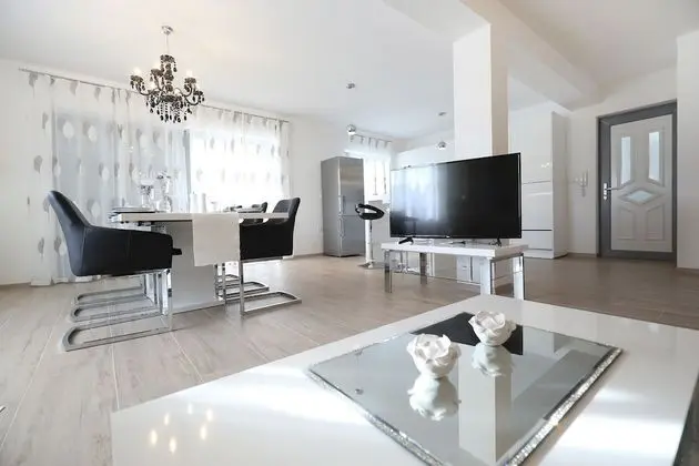 Apart Daire, Zemin Kat