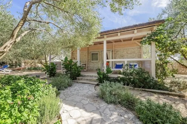 Karavan, 2 Yatak Odası, Bahçe Manzaralı, Köşe (D1)