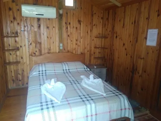 Basic Tek Büyük Yataklı Oda