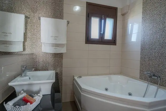 Villa, 3 Yatak Odası, Kişiye Özel Havuzlu (Anthelia)