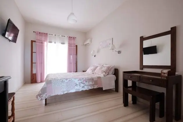 Comfort Tek Büyük Yataklı Oda