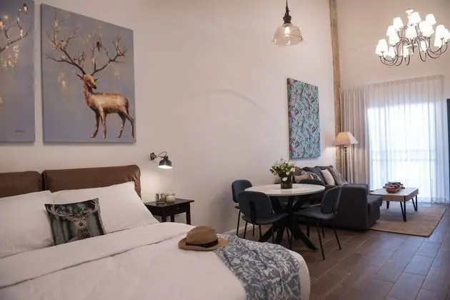 Deluxe Tek Büyük Yataklı Oda