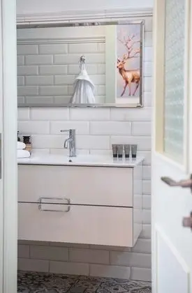 Superior Family Room,Valley View